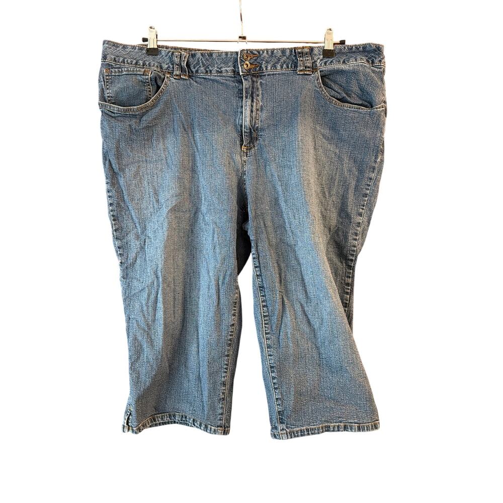 St. John's Bay Women's Plus Size Denim Capri Blue Jean Pants Size 24W